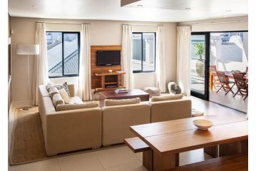 Marine Square Luxury Suites Apartment, Hermanus - 2