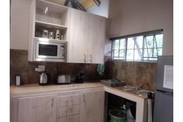 Marloth Wild Fig Studio Apartment, Marloth Park - 4