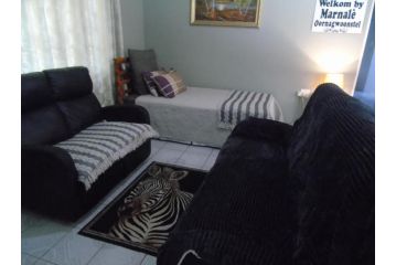 MarnalÃ© Oornagwoonstel Apartment, Piet Retief - 5