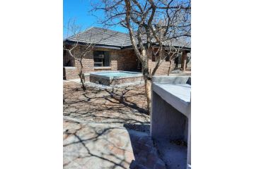 Mary B' Cottage Apartment, Marloth Park - 2