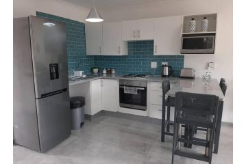 Mawethu Pinelands modern 2 bed Apartment, Cape Town - 2