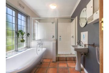 Mediterranean Style Beauty Apartment, Hout Bay - 5