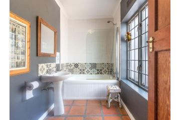 Mediterranean Style Beauty Apartment, Hout Bay - 3