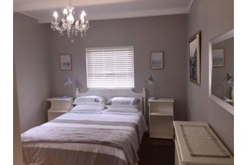 Meerhuis Cottage Apartment, Langebaan - 1