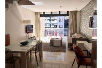 Melrose Arch Luxury Apartment, Johannesburg - 3