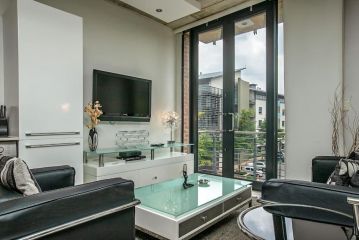 Melrose Arch Luxury Apartment, Johannesburg - 4