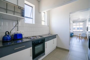 Melville Corner Apartment, Johannesburg - 3