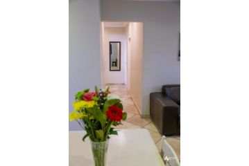 Menlyn Accommodation Home Away from Home Apartment, Pretoria - 3