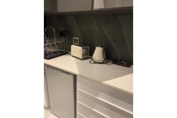 Menlyn Maine The Residence Trilogy - 4th Apartment, Pretoria - 4