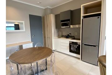 Menlyn Maine Trilogy 11th Floor Apartment, Pretoria - 1