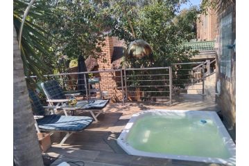 Menlyn Mews Guesthouse Guest house, Pretoria - 3