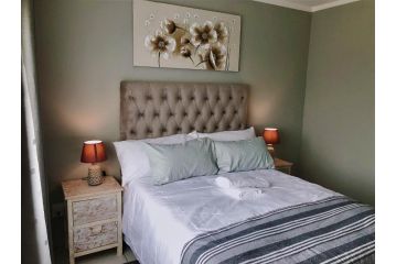 @Menlyn Place, Menlyn Maine, Pretoria - Accommodation Apartment, Pretoria - 4