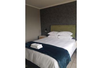 Menlyn Place Apartment, Pretoria - 4