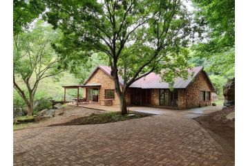 Migrate Portfolio Hotel, Dullstroom - 2