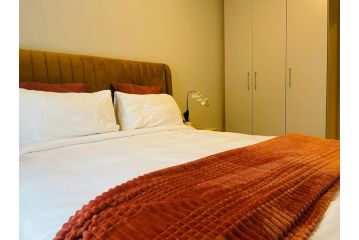 Mikeys Place on Lever with Fibre Uncapped WiFi Apartment, Midrand - 5