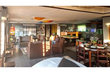 Mile Crunchers Backpackers & Hostelling Hostel, Mossel Bay - 1