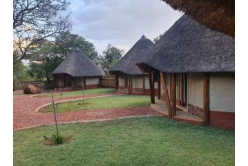 Milkwood Valley Lodge, Mabalingwe Chalet, Bela-Bela - 3
