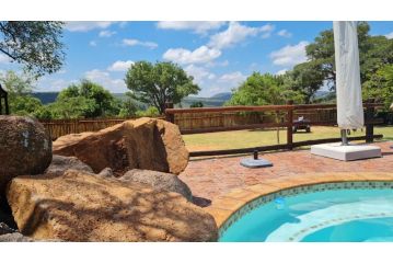 Milkwood Valley Lodge, Mabalingwe Chalet, Bela-Bela - 2