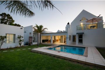 Millard Crescent Bed and breakfast, Port Elizabeth - 1