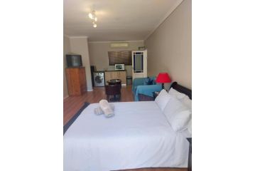 Mimosa Self-Catering Studio Durbanville Apartment, Durbanville - 2