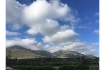 Misty Mountains Chalet, Hermanus - 3