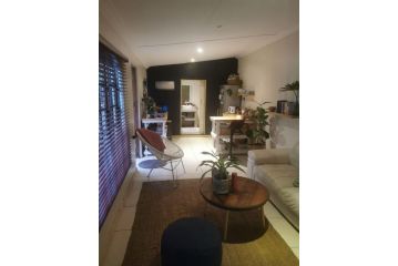 Mkhulu Crescent- Studio Apartment, Richards Bay - 5