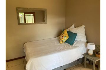 Mkhulu Crescent- Studio Apartment, Richards Bay - 1