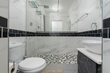 Modern 1 Bedroom in Blouberg Apartment, Cape Town - 4
