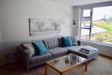 1Bedroom With TableMountain View Apartment, Cape Town - 2