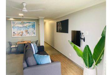 Modern Beach Apartment with Sea Views Apartment, Ballito - 5