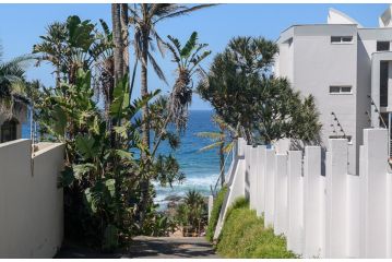 Modern Beach Apartment with Sea Views Apartment, Ballito - 1