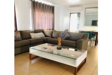 Modern Luxury 3 bedroom house Guest house, Durban - 5