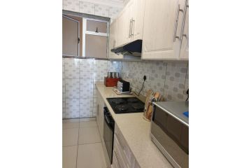 Modern Mangrove Apartment, Durban - 3