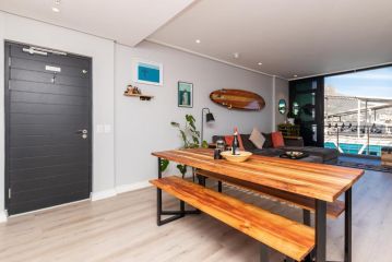 Modern Sanctuary in the heart of CBD w Pool, Outdoor Gym Apartment, Cape Town - 4