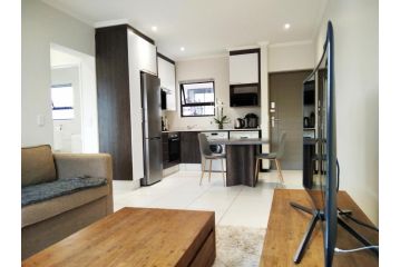 Modern, secure and amazing apartment in Fourways Apartment, Sandton - 1