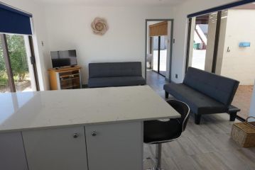 Modern secure beach house in Mykonos Guest house, Langebaan - 5