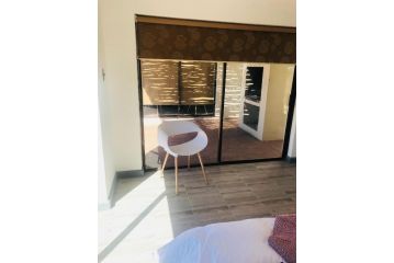 Modern secure beach house in Mykonos Guest house, Langebaan - 3