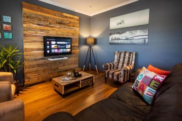Modern Shabby Chic Apartment, Durbanville - 4