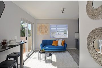 Modern Studio Apartment in Blouberg Apartment, Cape Town - 2