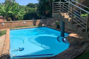 Modern Umhlanga Villa, Ocean Views & Rooftop Pool Villa, Durban - 4