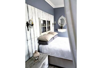 le'Cottage on Raymond Villa, Scottburgh - 2