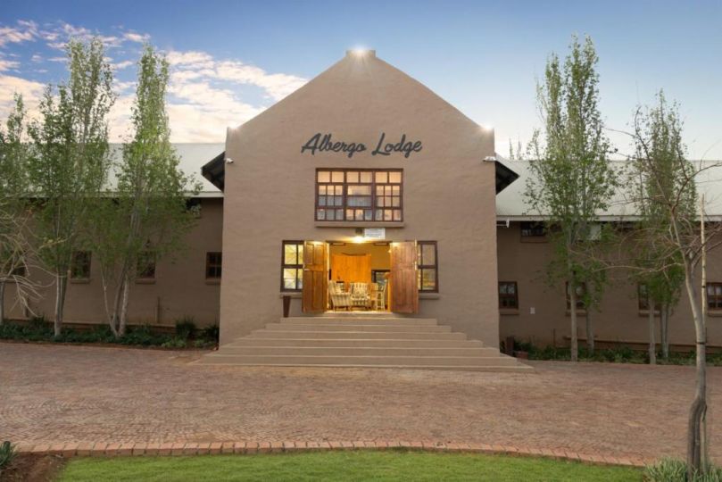 Mont d'Or Monte Bello Estate Guest house, Bloemfontein - imaginea 12