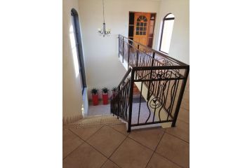 Moon and Stars Guesthouse Bed and breakfast, Witbank - 3