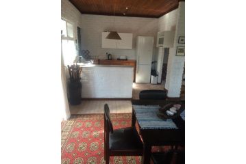 Mopani Cottage Bed and breakfast, East London - 5