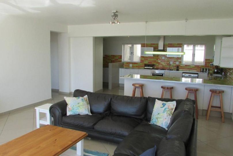 Modern 3 bedroom apartment on beachfront Apartment, Port Elizabeth - imaginea 5