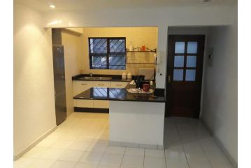 Morningside Loft Apartment, Johannesburg - 1