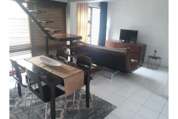 Morningside Loft Apartment, Johannesburg - 2
