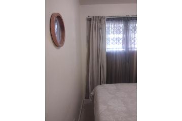 Morningside Self Catering Apartment, Durban - 5