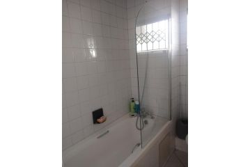 Morningside Self Catering Apartment, Durban - 4