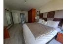 Mount Royal 02 Large 3 bedroom Ground floor apartment with Garden Apartment, Johannesburg - thumb 4